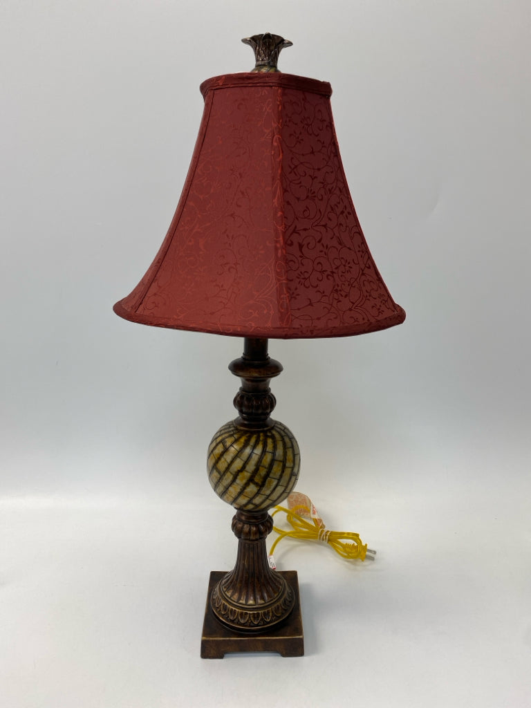 Bronze Burgundy/Cream Ribbed Lamp