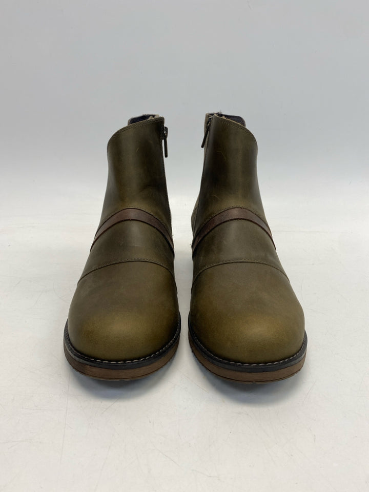 NWOT Naot EU Shoe Size 41 US Shoe Size 10 Olive Brown Boots