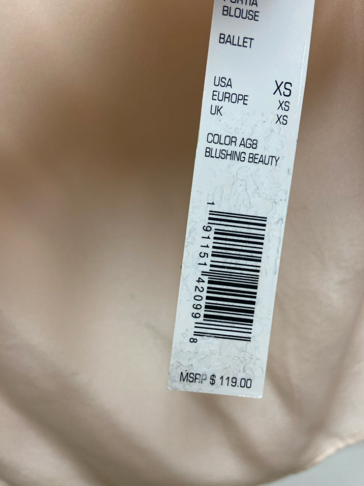 NWT Antonio Melani Size XS Pale Peach Silk Ladies Top