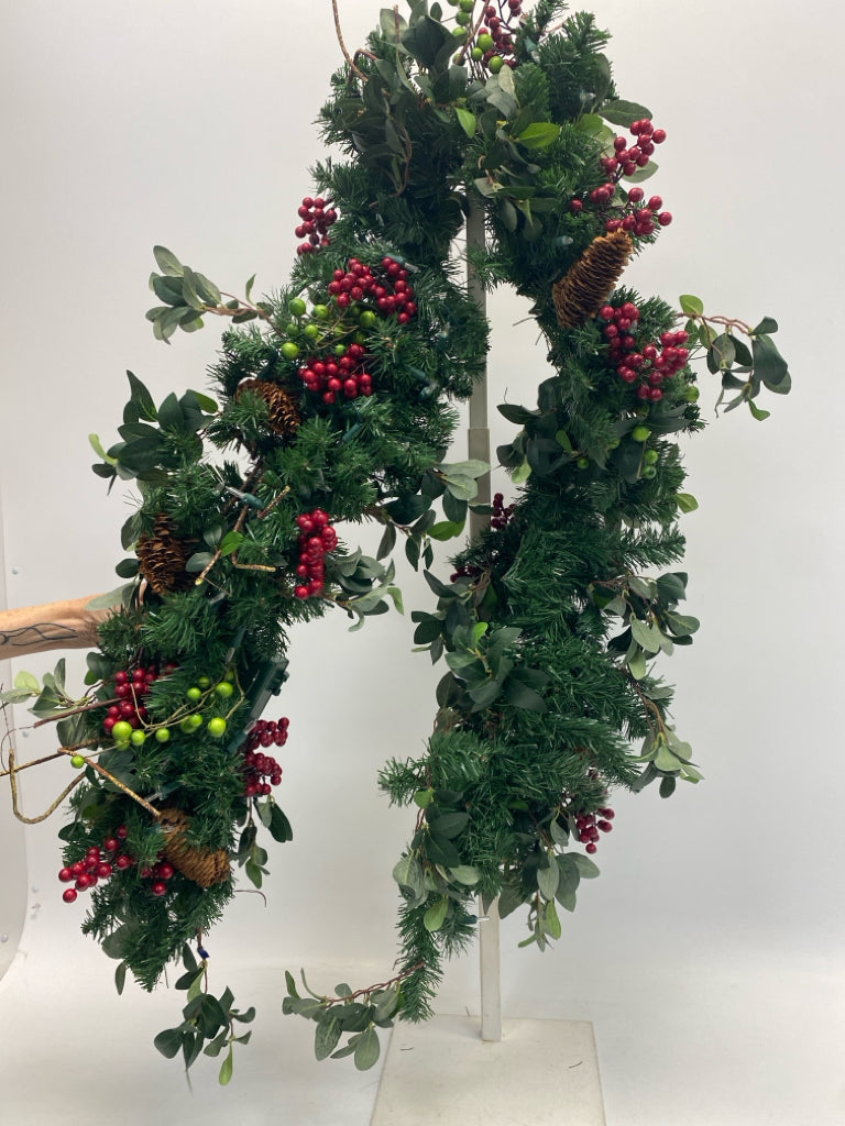 Green Red/Brown Berries Christmas