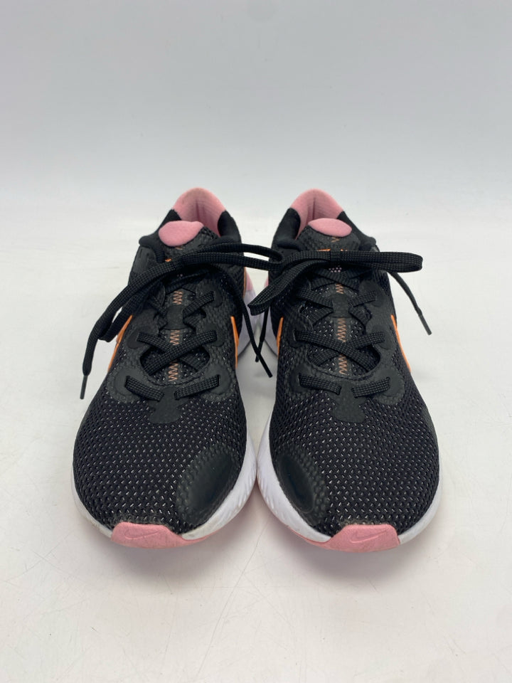 Nike  Size 9.5 Black Orange/Pink Lace-up Sneakers