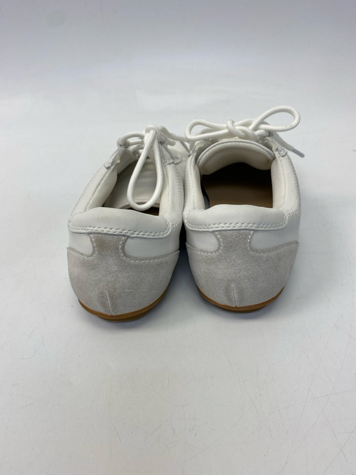 Silent D White Gray Lace-up Sneakers