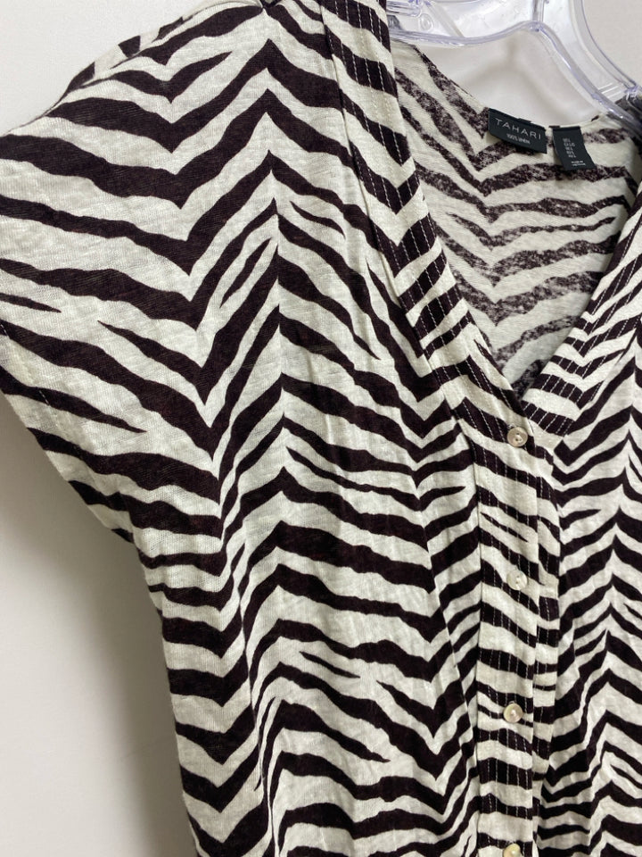 Tahari Size L Cream/Brown Animal Print V Neck Linen Ladies Top
