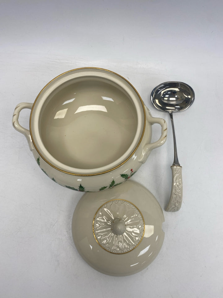 Lenox Cream Green/Gold Holly Berries Christmas