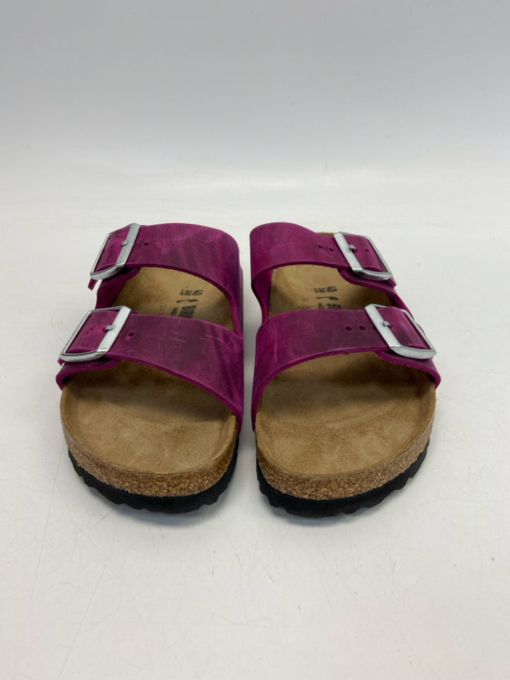 NWOT Birkenstock  Size 9 Fuchsia Leather Sandals
