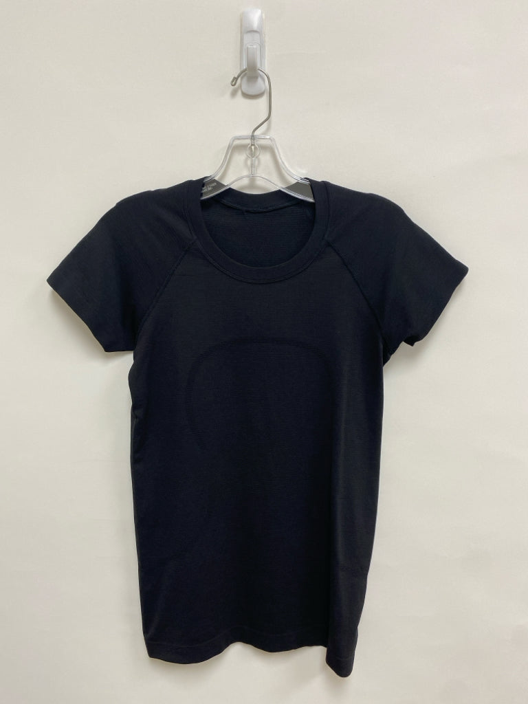 Lululemon Size 8 Black Athletic Top