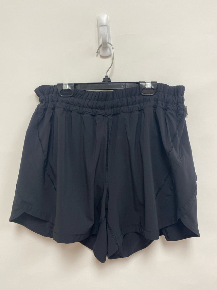 Lululemon Size 14 Black Ladies Shorts