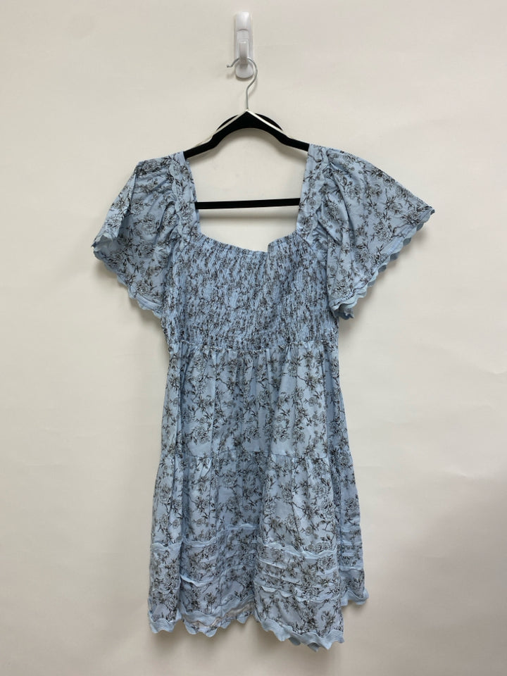 NWT Umgee Size M Powder Blue Black Flowers Ladies Dress
