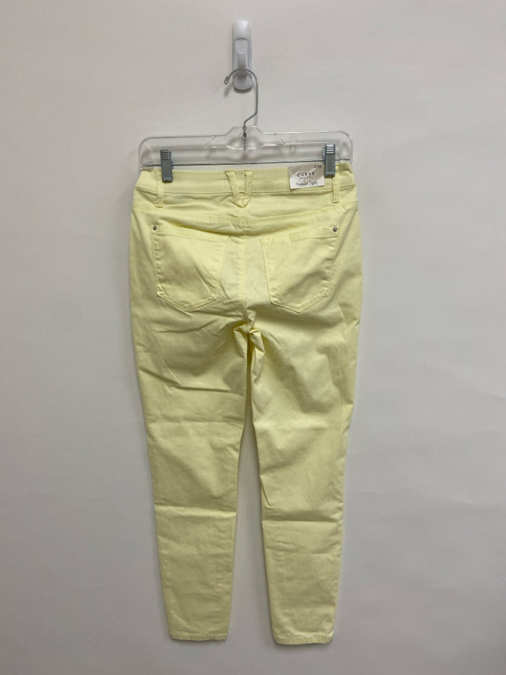 NWT Curve Appeal Size 2 Pale Yellow Ladies Jeans
