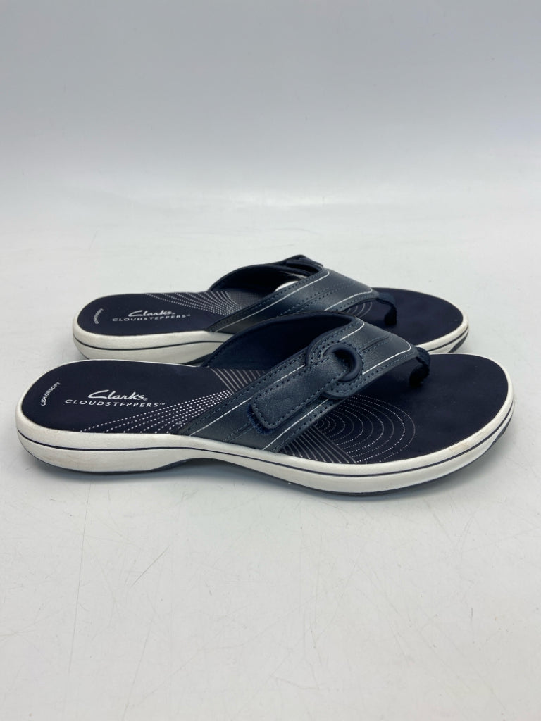 Clarks  Size 8 Navy Sandals