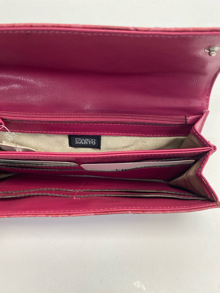 NWT Franco Sarto Pink Snakeprint Wallet