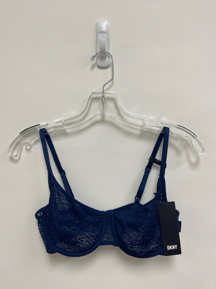 NWT DKNY Size 36 Navy Lace Ladies Bra