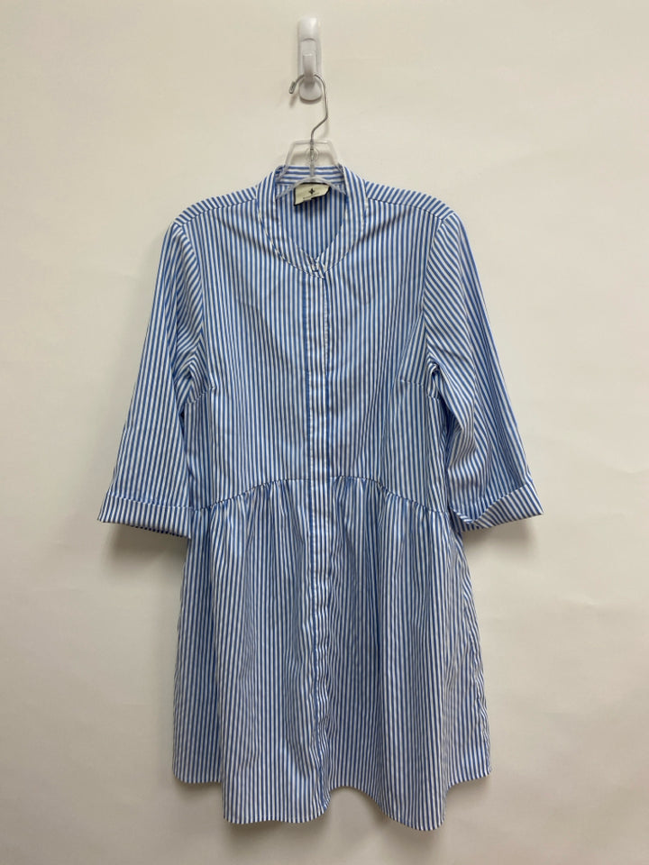 TUCKERNUCK Size M White Blue Striped Ladies Dress
