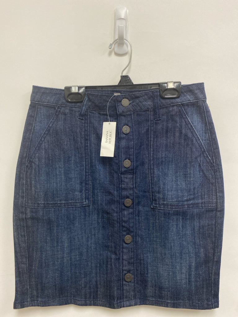NWT Banana Republic Size 2 Dark Blue Denim Ladies Skirt