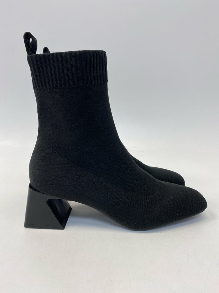 Vivaia EU Shoe Size 39.5 US Shoe Size Black Fabric Boots