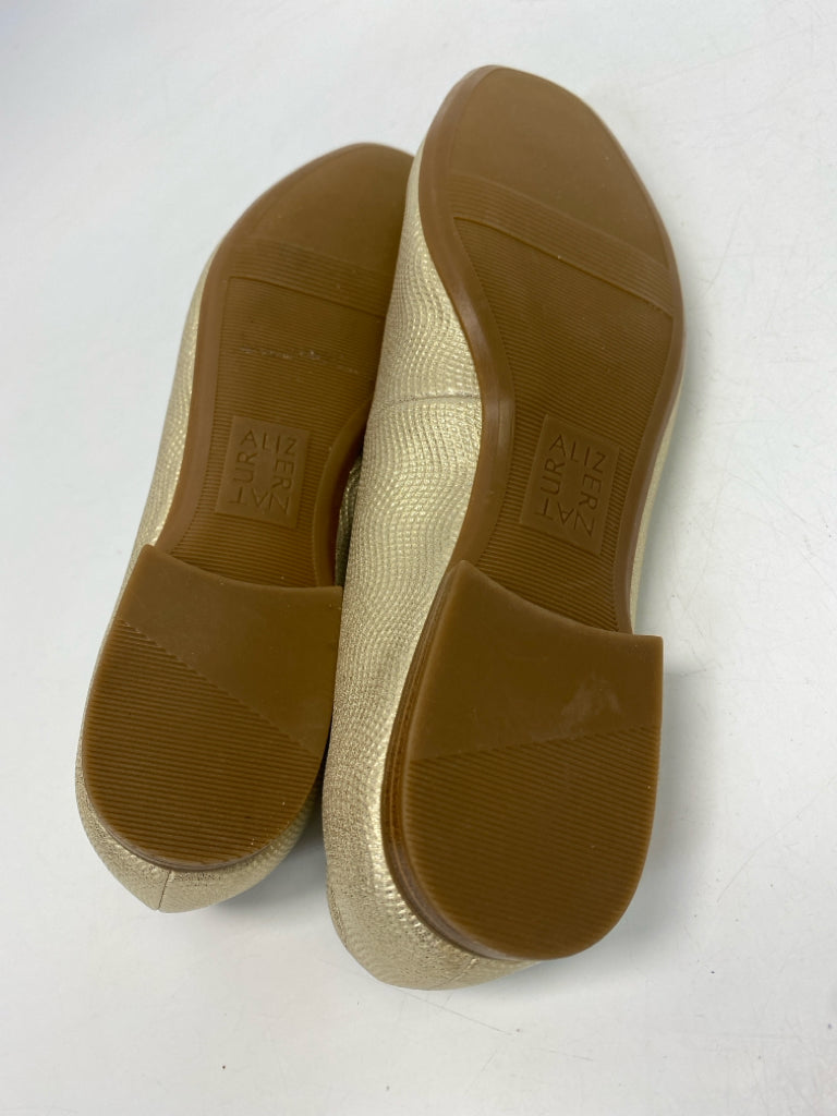 NWOT Naturalizer  Size 8 Gold Shimmery Flats