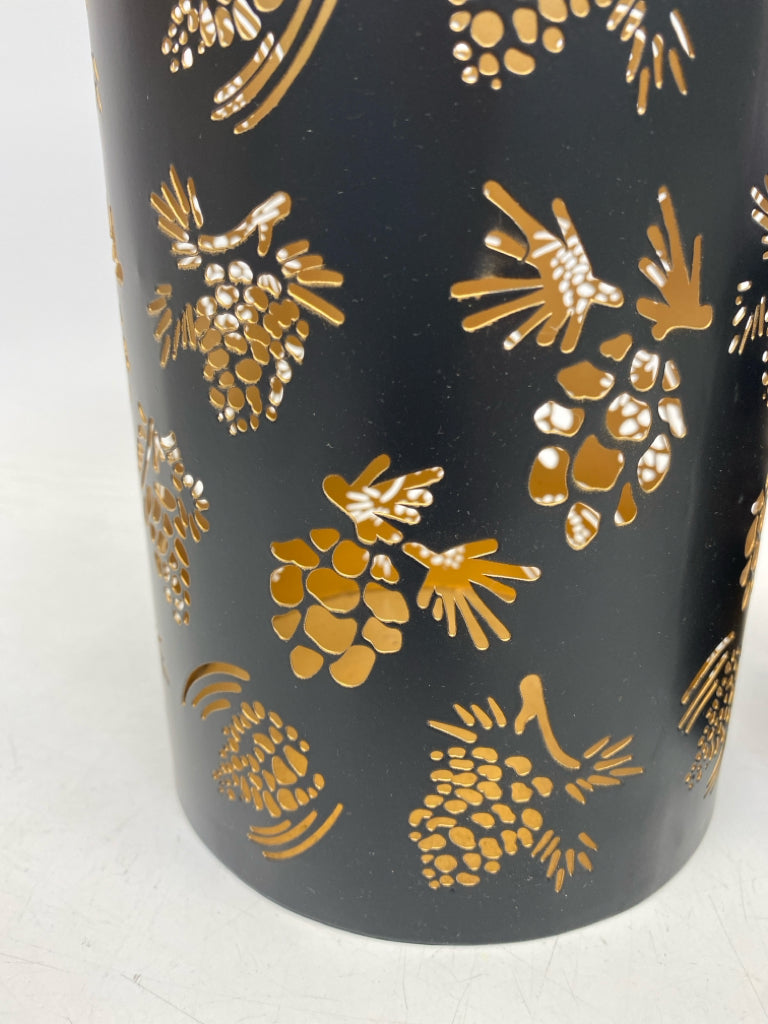 Black Copper Christmas