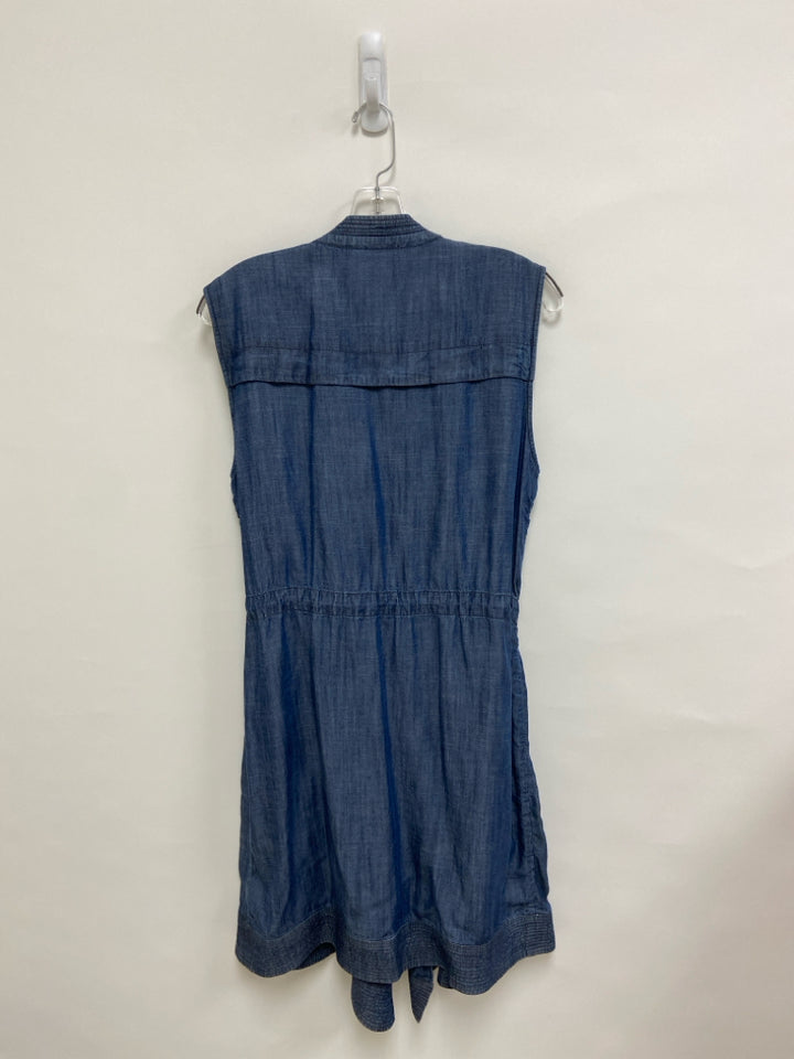Gap Size M Blue Sleeveless Chambray Ladies Jacket