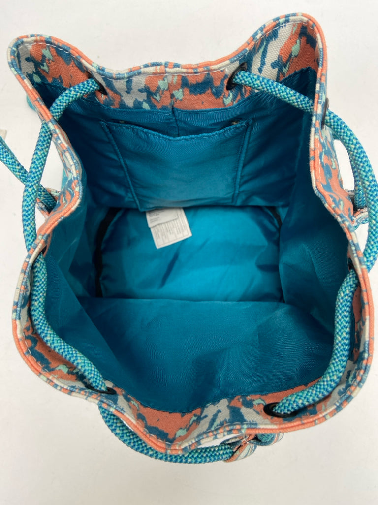 Kavu Turquoise Coral/White Handbag