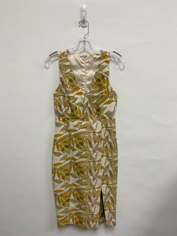 Gianni Bini Size S Cream Yellow/Green Leaves Sleeveless Ladies Dress
