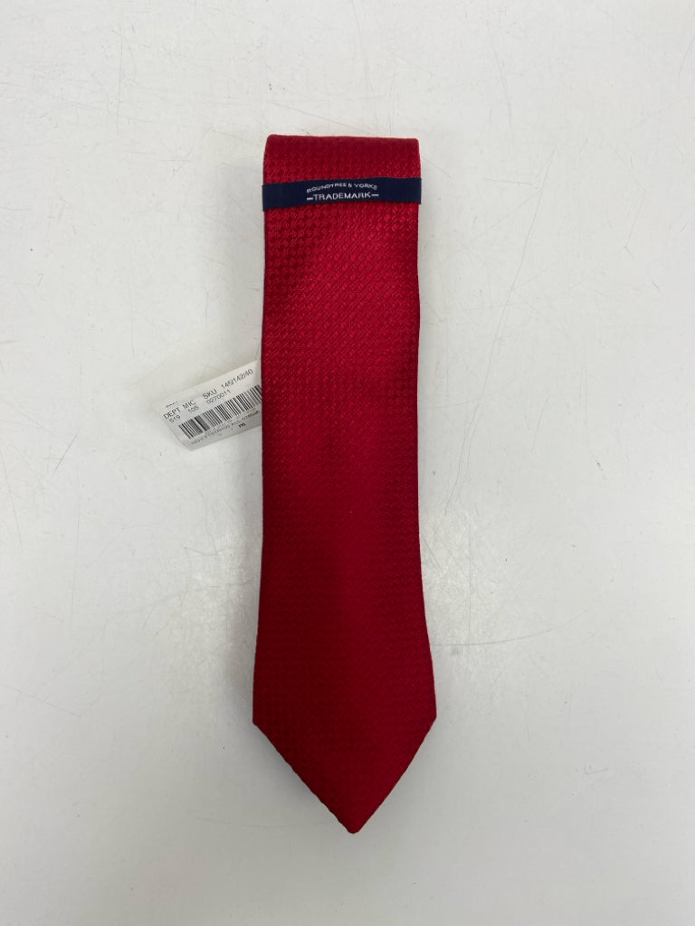 NWT Roundtree &amp; Yorke Red Men&