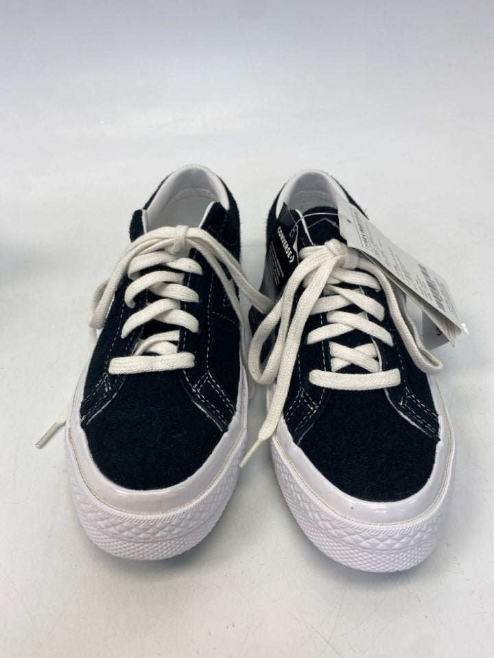 NWT Converse US Shoe Size 6 Black White Lace-up Sneakers