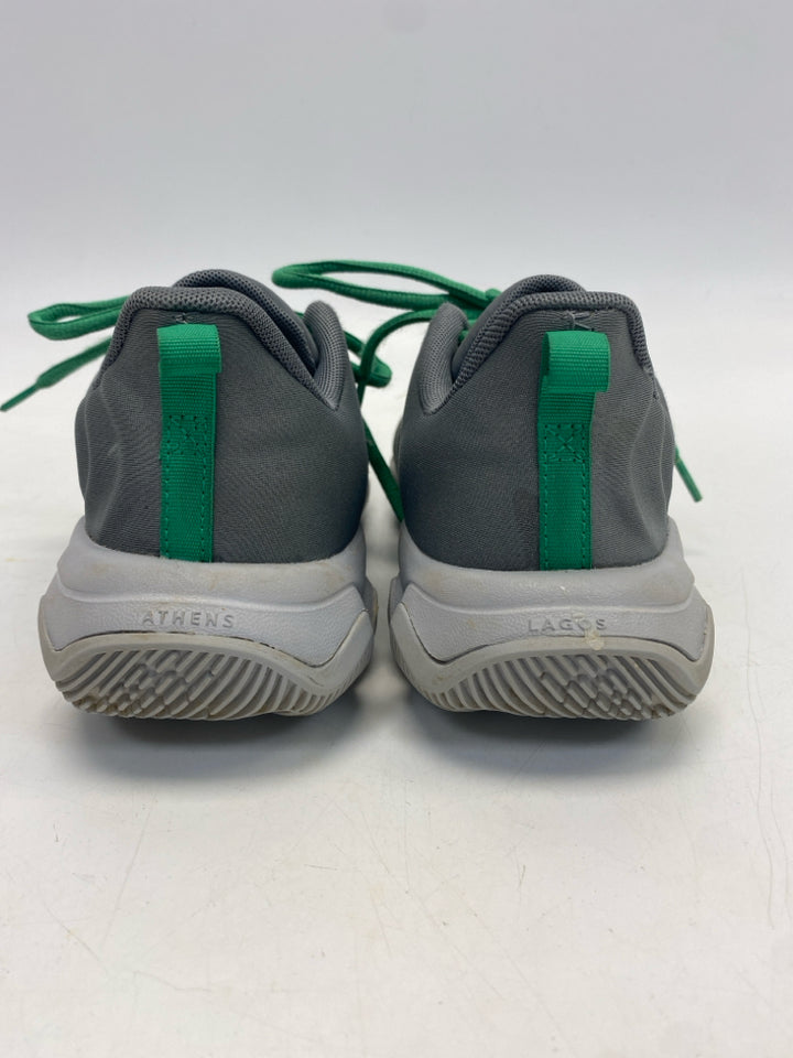 Nike SIZE 4 Gray Green Girl&