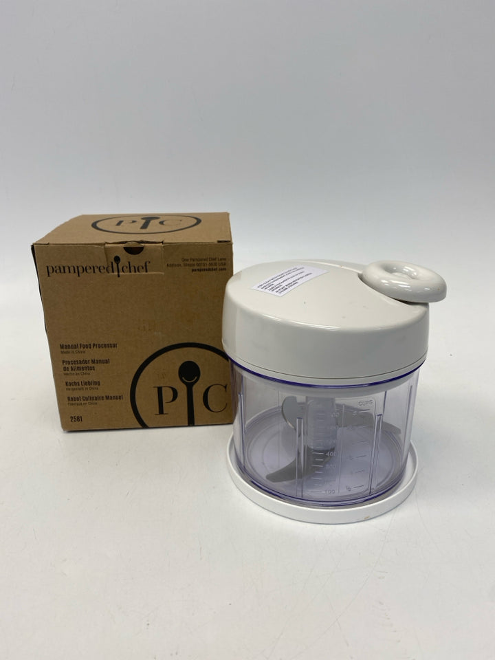 Pampered Chef White Clear Food Processor
