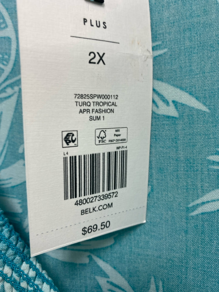 NWT Crown &amp; Ivy  SIZE  2X Turquoise Blue Leaves Plus Size Top