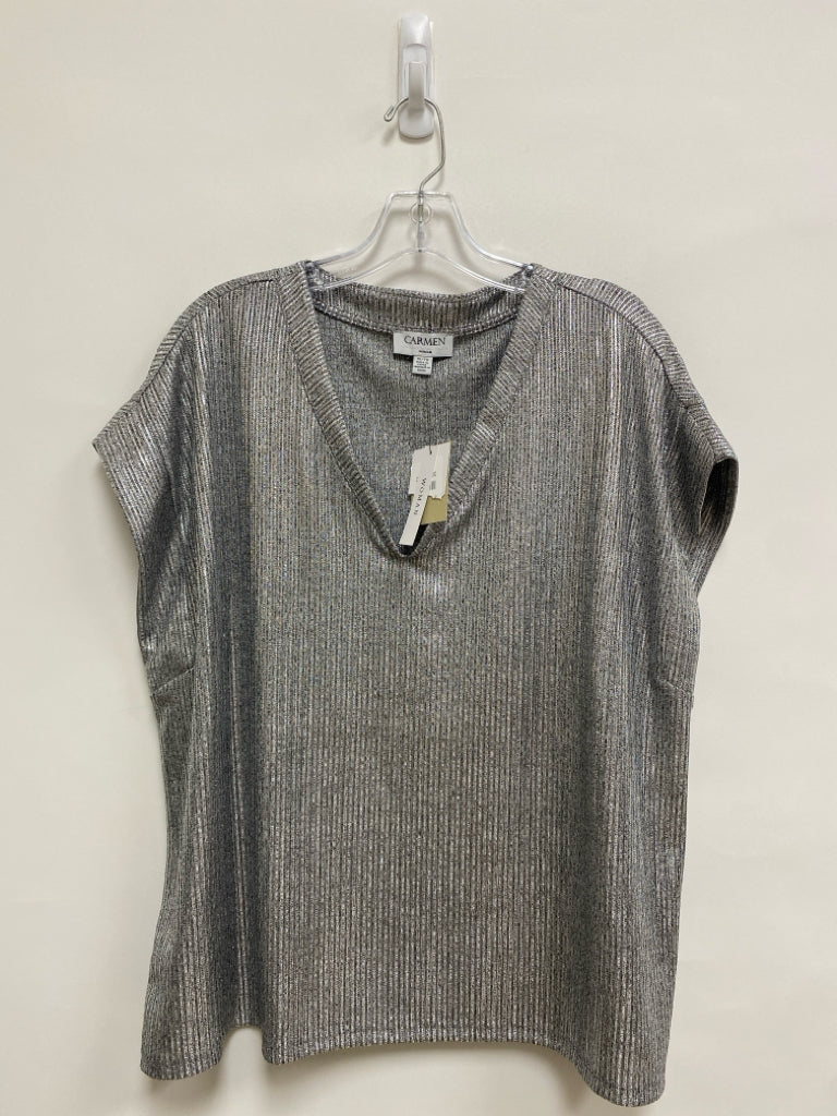 NWT Carmen Marc Valvo  SIZE  1X Silver Ribbed V Neck Plus Size Top
