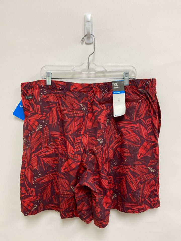 NWT Columbia Size XL Red Burgundy Abstract Men&