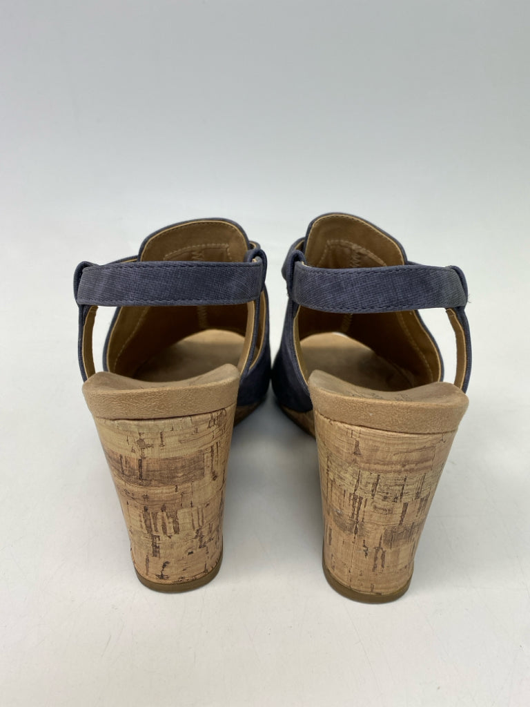 Life Stride  Size 7 Slate Blue Sandals