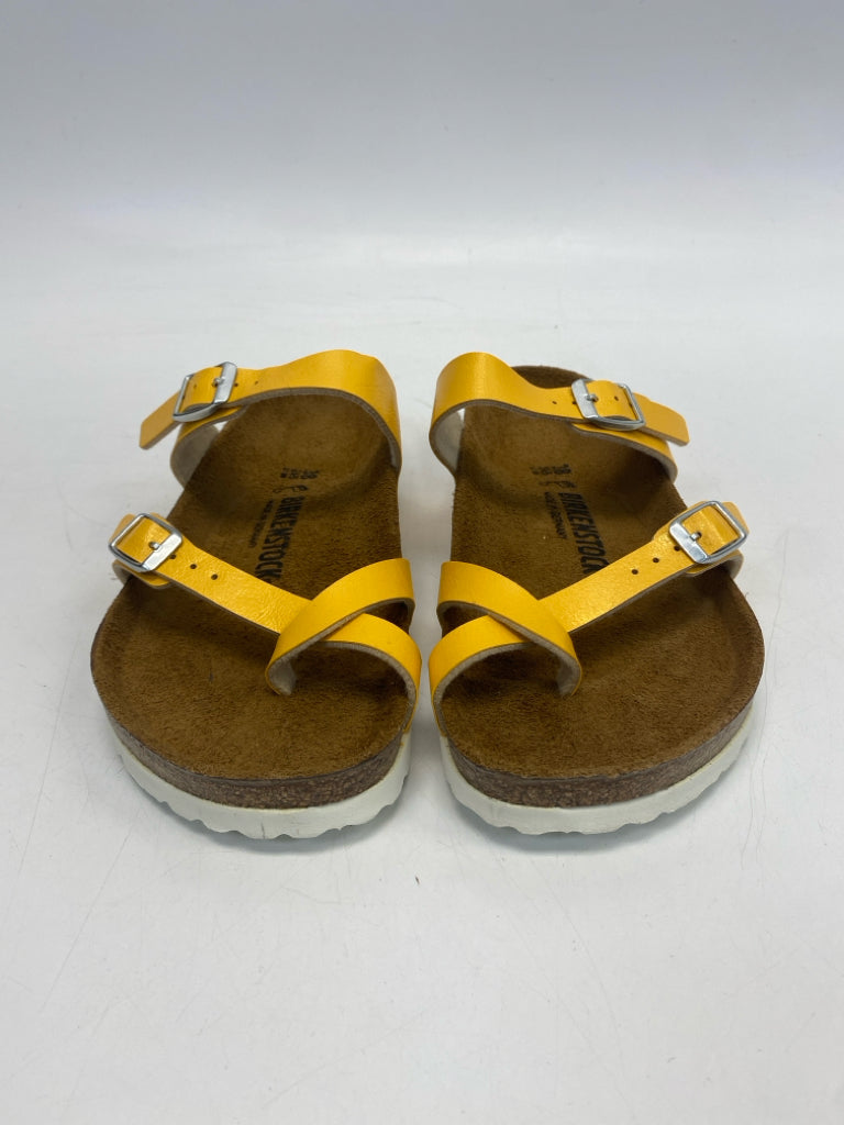 NWOT Birkenstock  Size 7 Orange Sandals