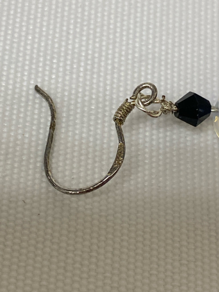 NEW/PKG Black Iridescent Beaded Earrings