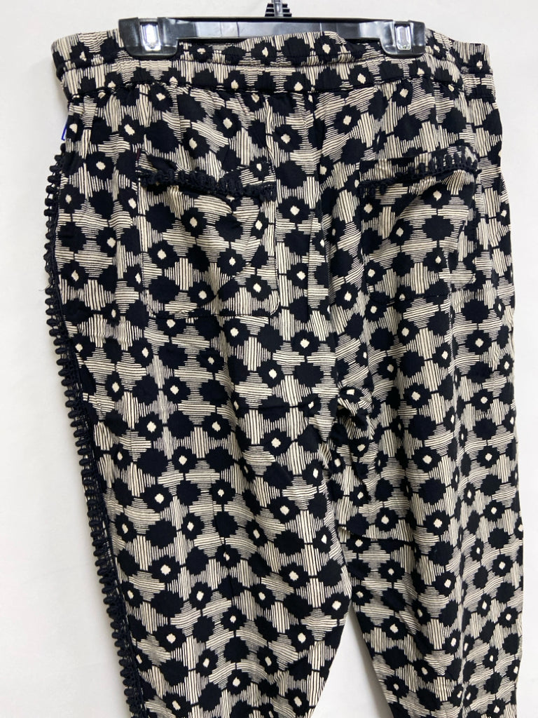 Hei Hei Size M Cream/Black Print Pull-on Ladies Pants