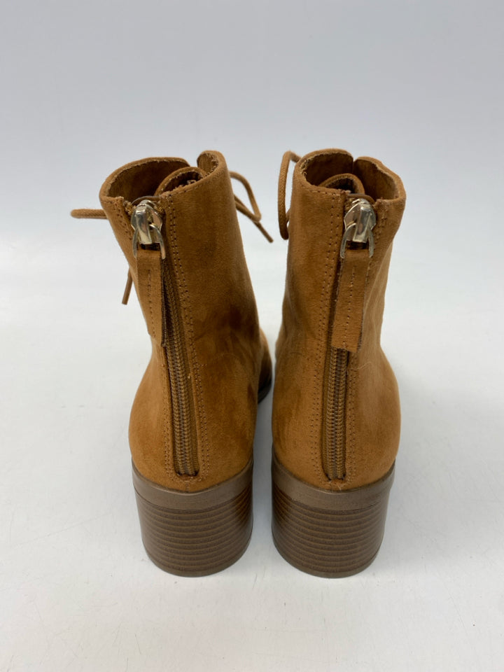 LOFT  Size 7.5 Brown Lace-up Boots