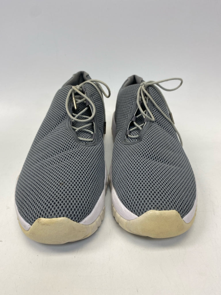 Nike Size 14 Gray Lace-Up Fabric Men&