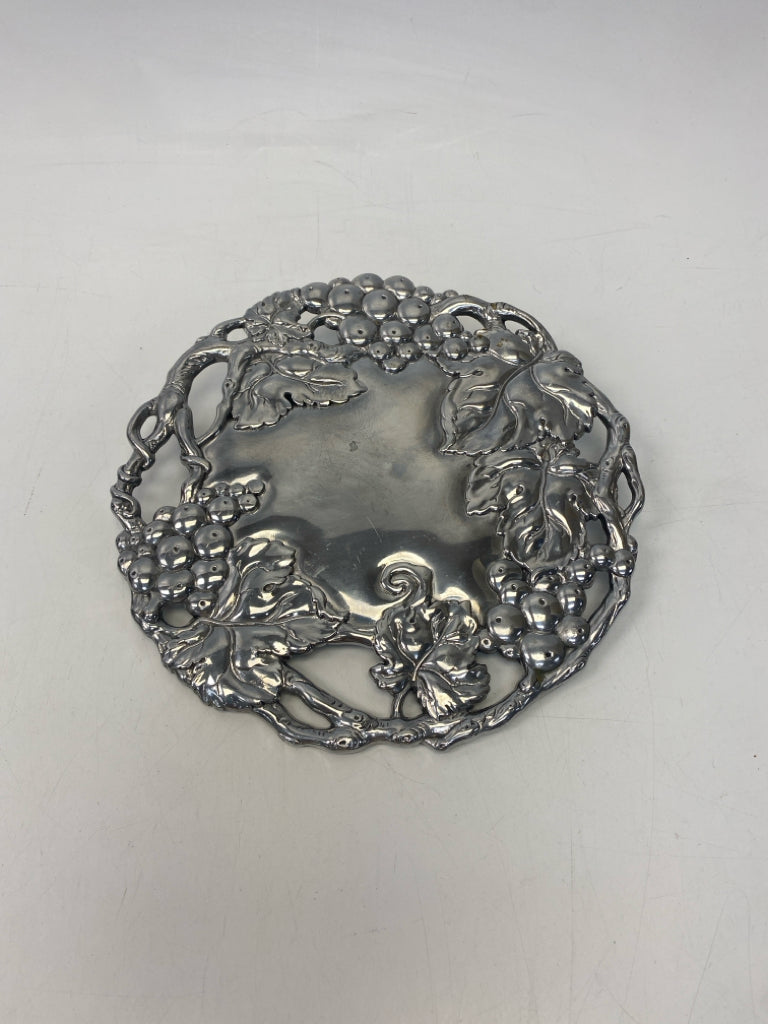 Arthur Court Trivet