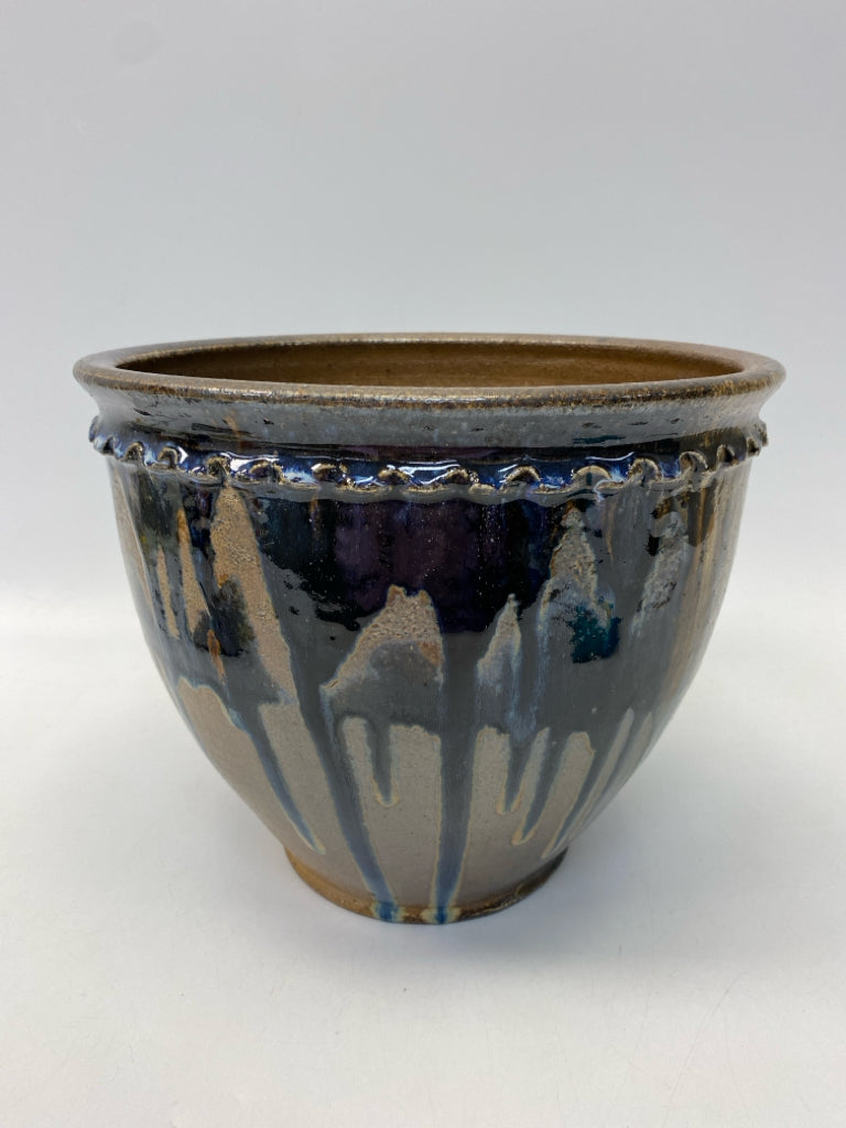 Brown/Black Splatter Pottery
