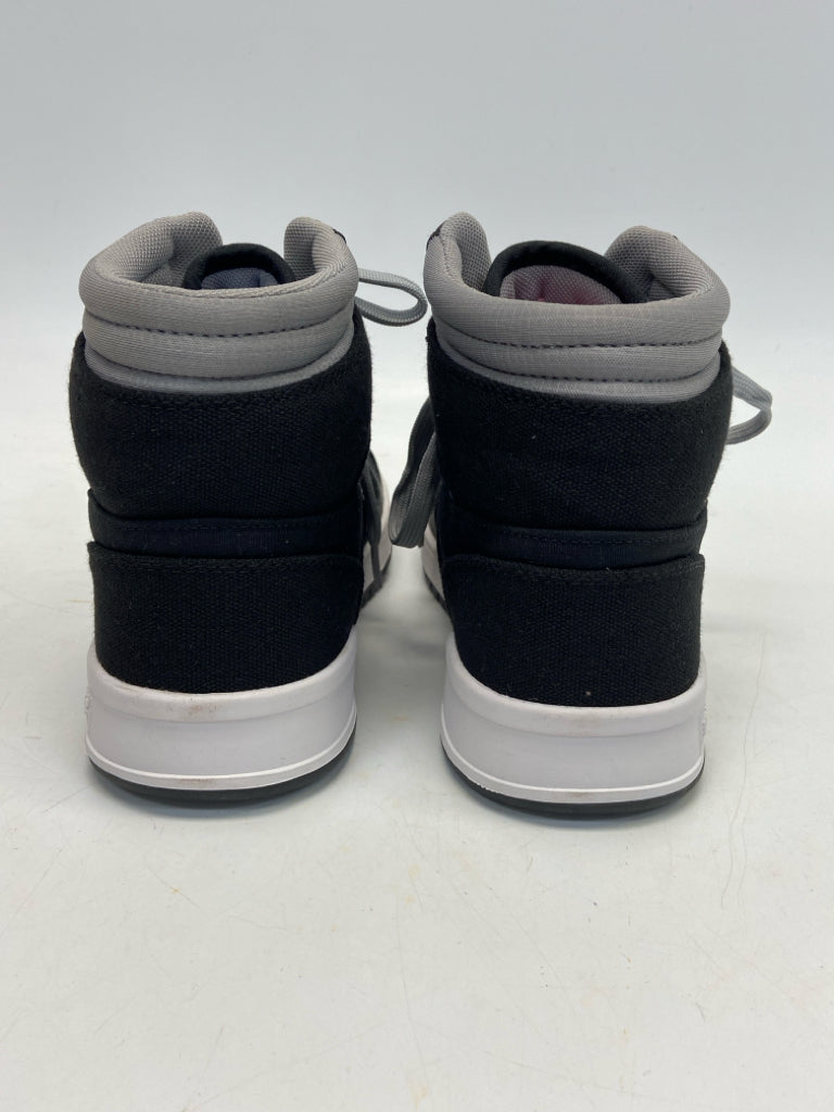 NWOT Levi Size 8 Black Gray Lace-Up Men&