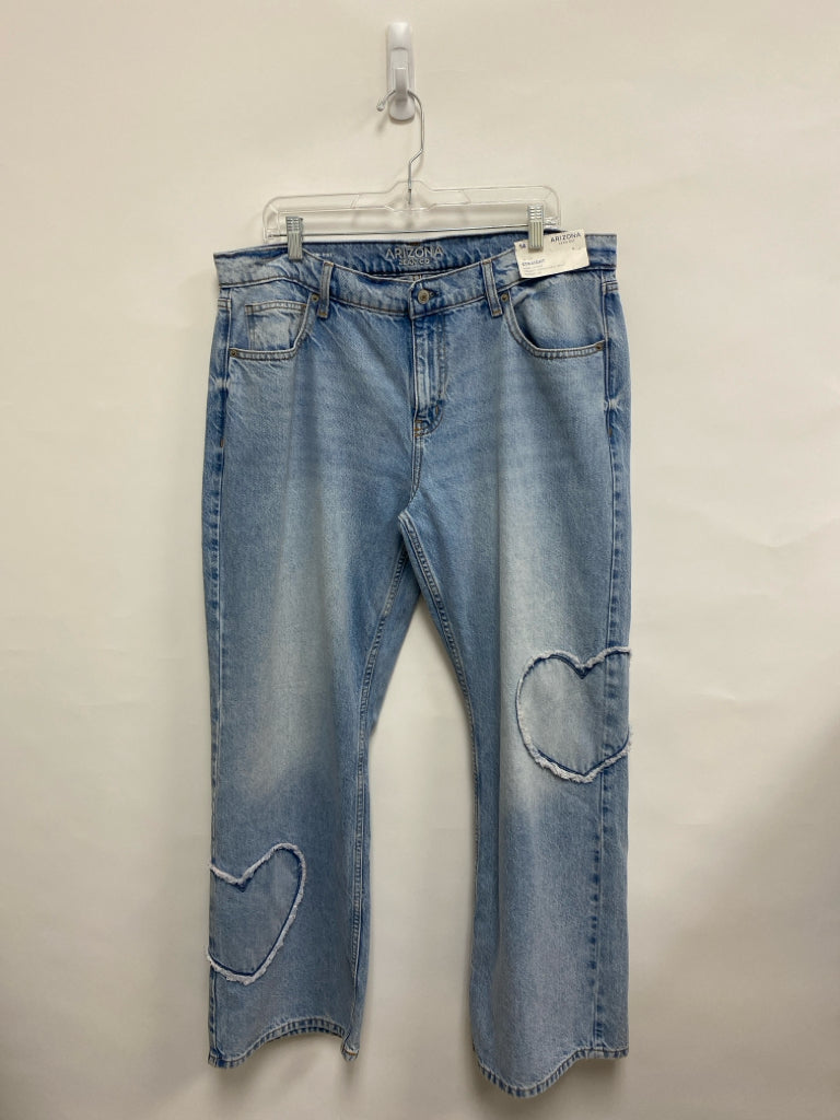 NWT Arizona Size 14 Light Denim Patches Wide Leg Ladies Jeans