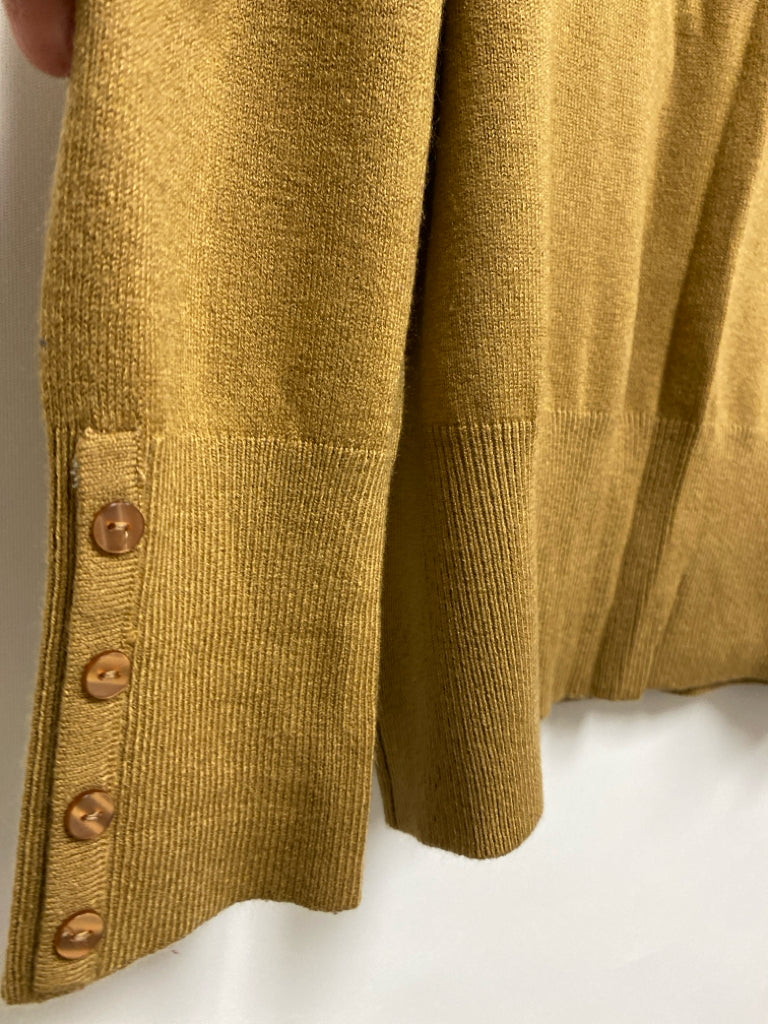 JM Collection Size L Camel Turtleneck Ladies Sweater