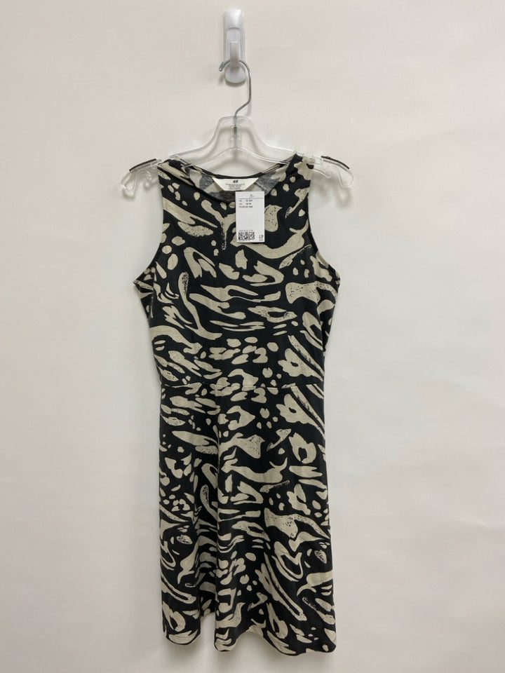 NWT H&amp;M SIZE 12/14 Black Beige Shapes Sleeveless Girl&