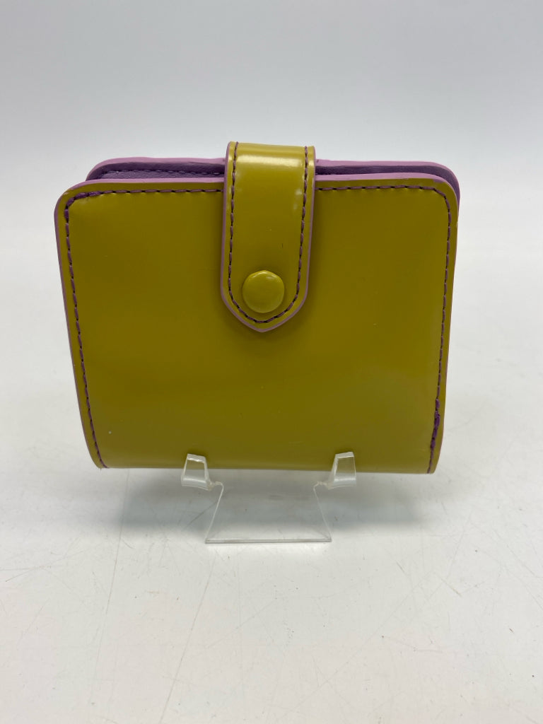 Vera Bradley Green Purple Wallet