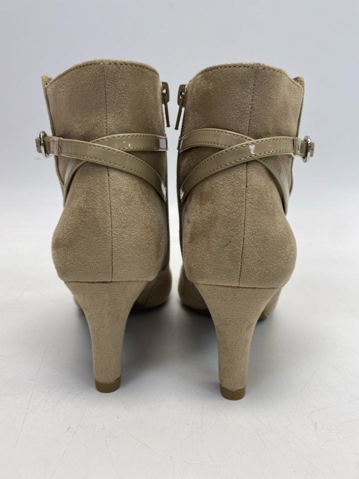 Life Stride US Shoe Size 8 Tan Boots