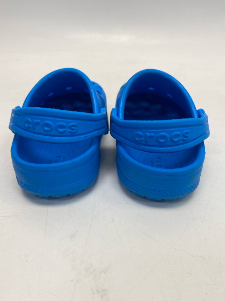 Crocs SIZE 7 Royal Blue Boy&