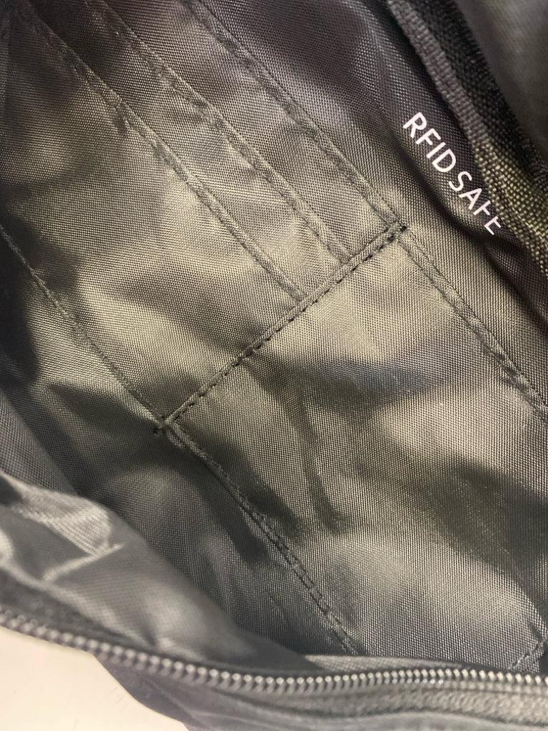 NWT foldie Black Belt Bag