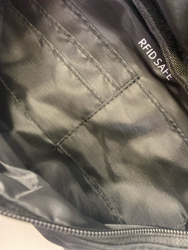 NWT foldie Black Belt Bag