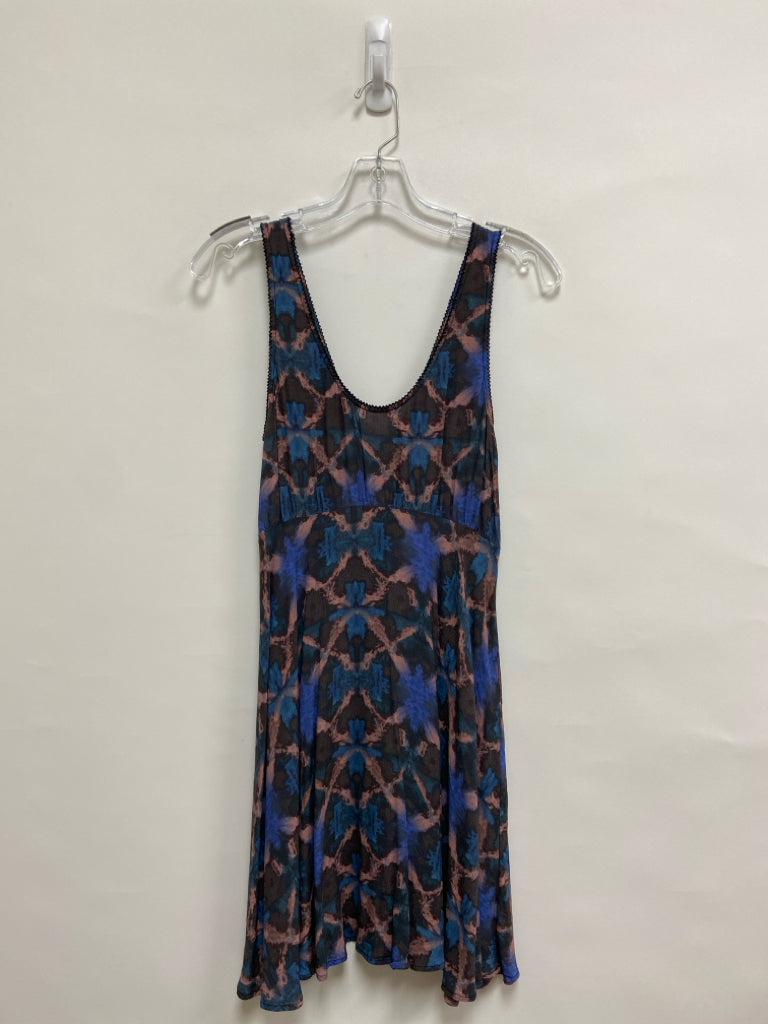 Free People Size 4 Dark Gray Blue/Pink Diamond Print Sleeveless Ladies Dress