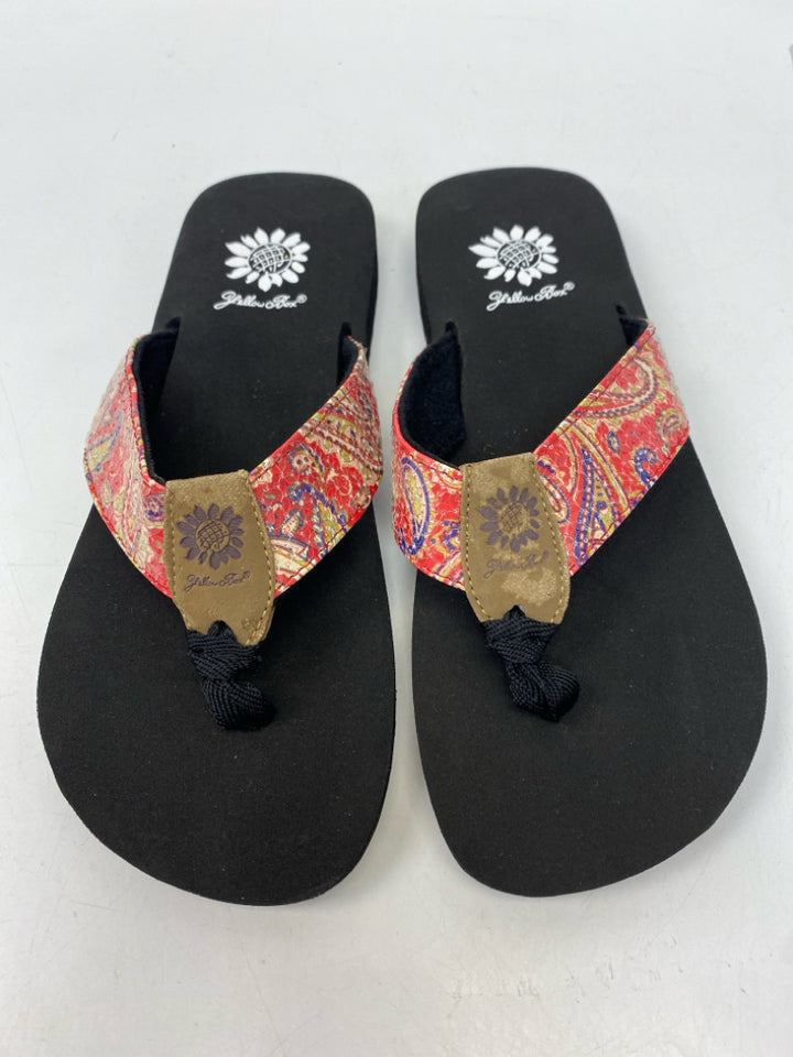 NWOT Yellow Box  Size 7 Red Multi-Color Paisley Sandals
